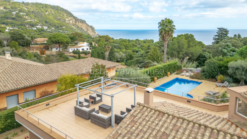Maison méditerranéenne avec piscine et vue sur la mer à Aiguablava Begur