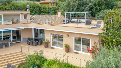 Maison méditerranéenne avec piscine et vue sur la mer à Aiguablava Begur