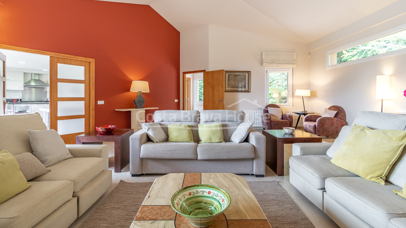 Casa mediterrània amb piscina i vistes al mar a Aiguablava Begur