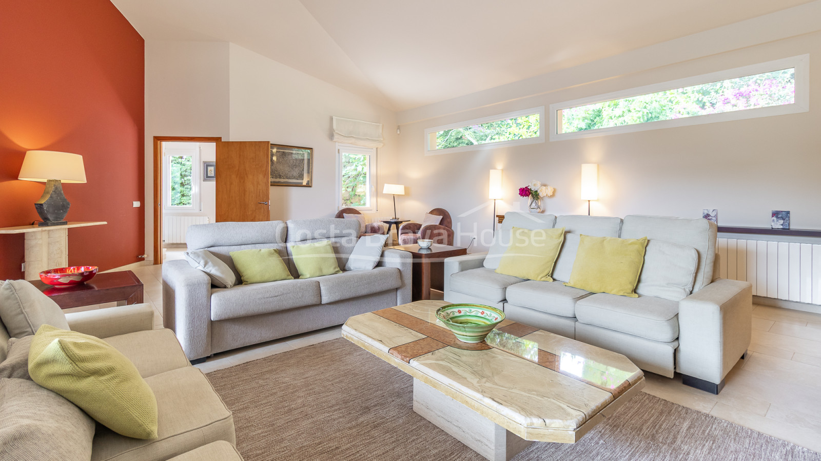 Casa mediterrània amb piscina i vistes al mar a Aiguablava Begur