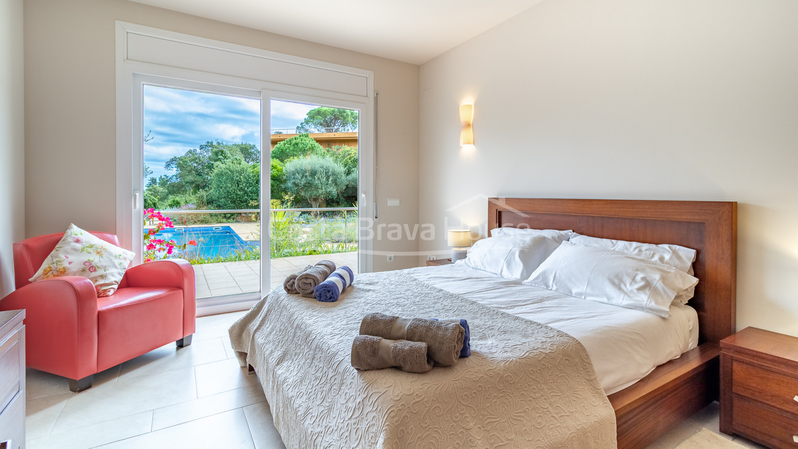 Casa mediterrània amb piscina i vistes al mar a Aiguablava Begur