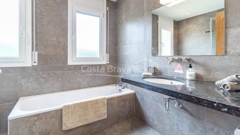 Mediterranean house with pool and sea views in Aiguablava Begur