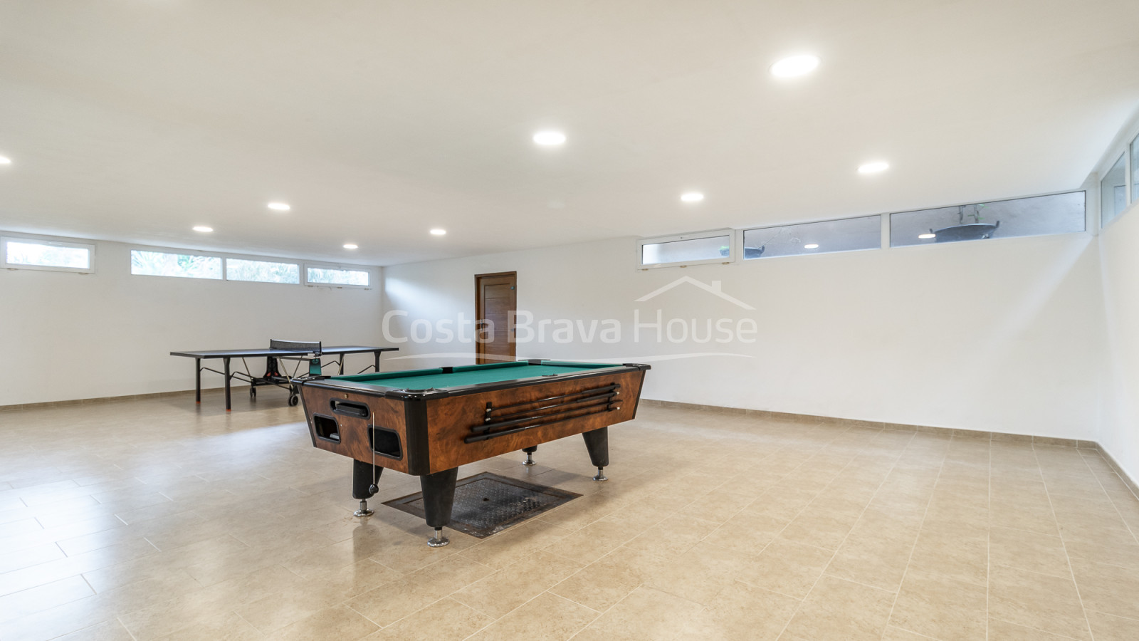 Casa mediterrània amb piscina i vistes al mar a Aiguablava Begur