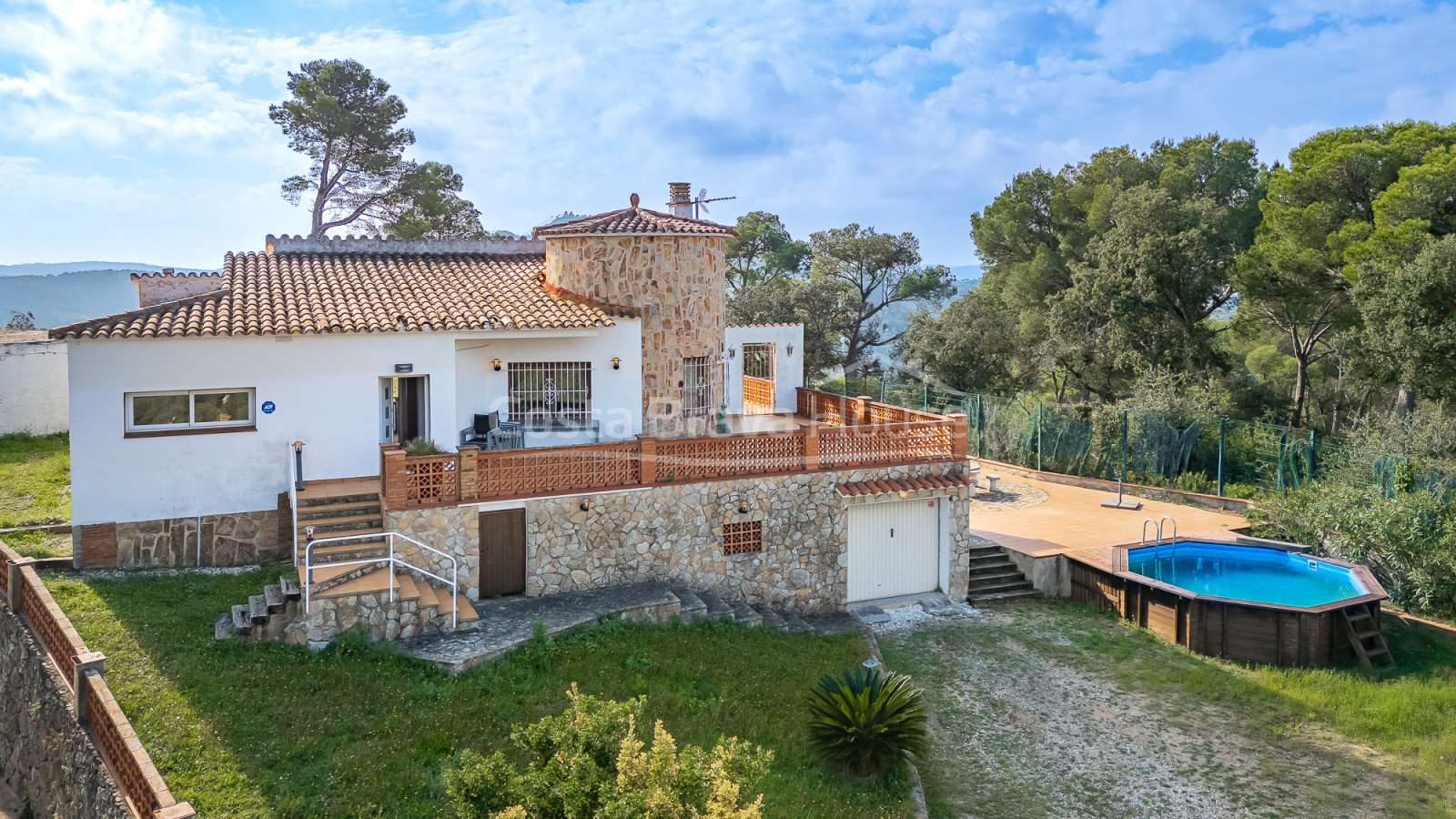 House for sale in Mas Tomasi with open views, large terraces and proximity to Pals and the beaches