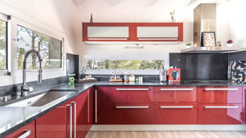 House for sale in Mas Tomasi with open views, large terraces and proximity to Pals and the beaches