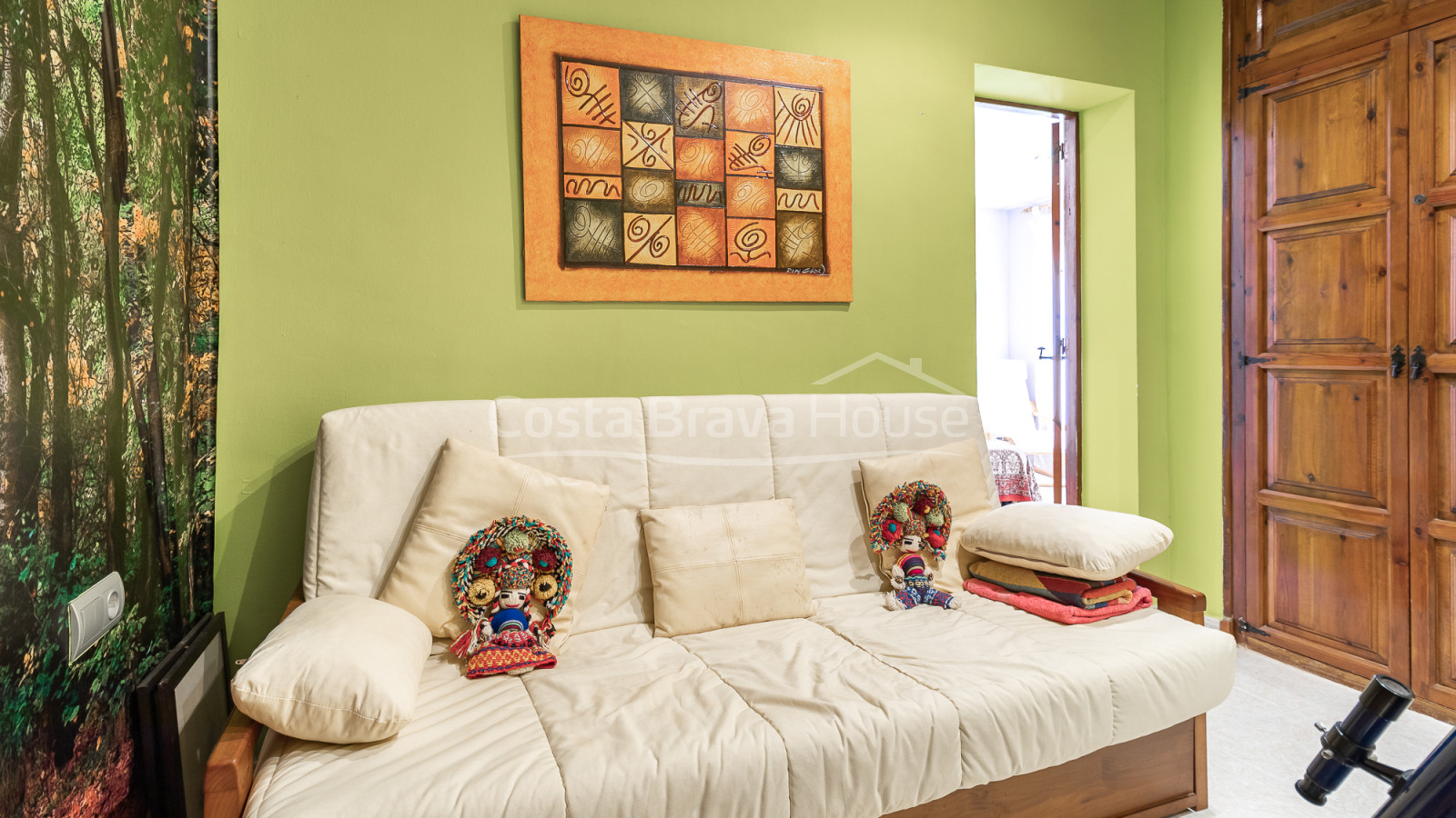 Casa en venta en Mas Tomasi con vistas despejadas, terrazas amplias y proximidad a Pals y playas