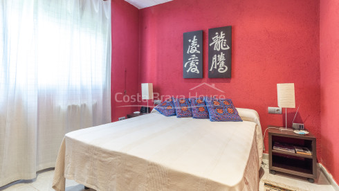 Casa en venta en Mas Tomasi con vistas despejadas, terrazas amplias y proximidad a Pals y playas