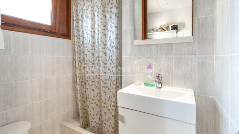 Maison à vendre à Mas Tomasi avec vues dégagées, grandes terrasses et proximité de Pals et des plages