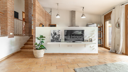 Huis met zwembad en toeristische vergunning in Begur
