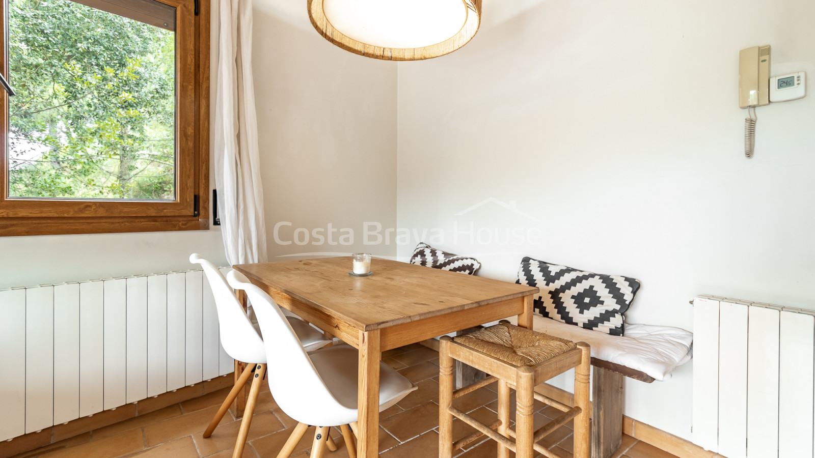 House with pool and tourist license in Begur