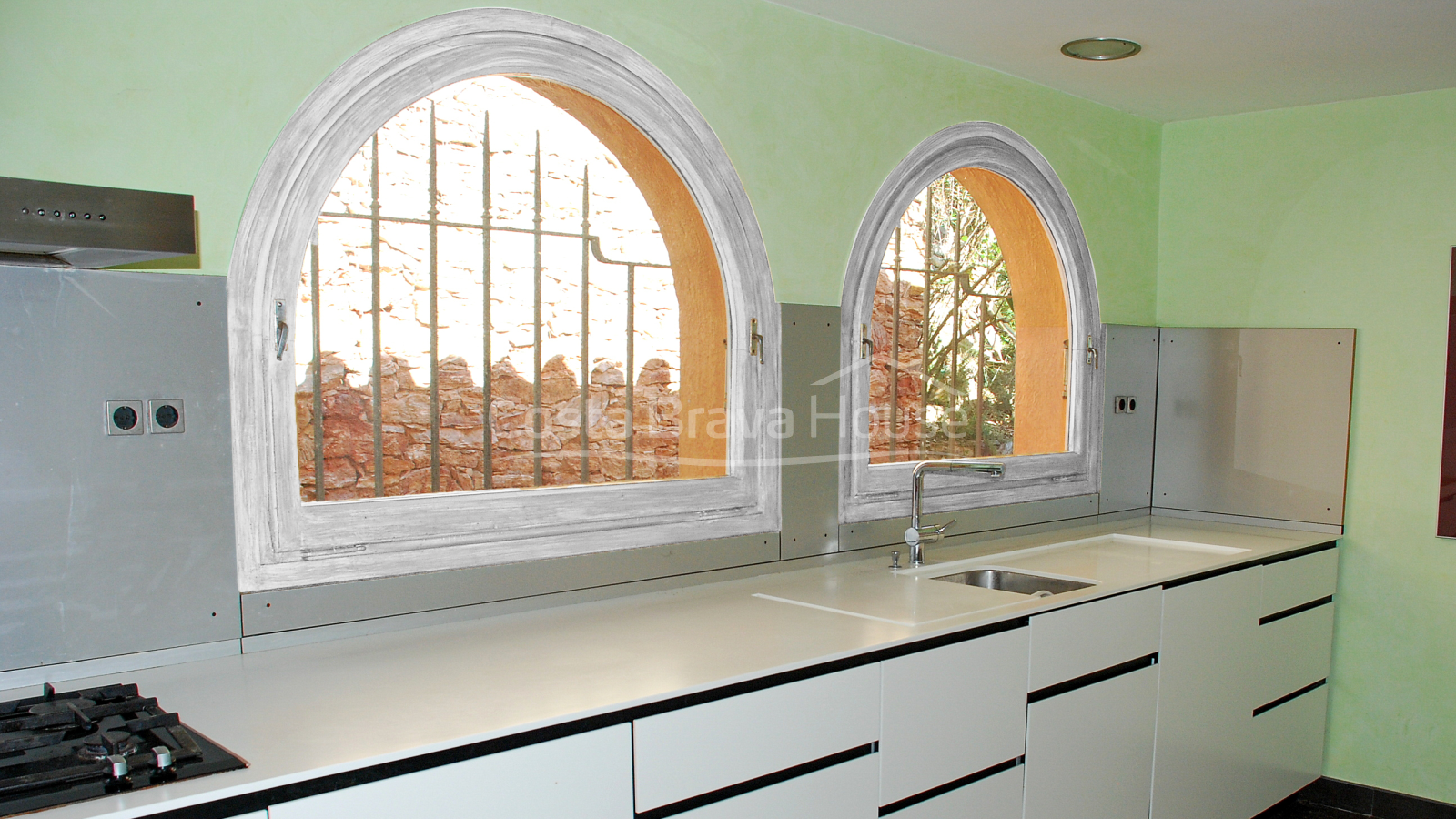 Luxury house with sea views and pool for sale in Aiguablava, Begur