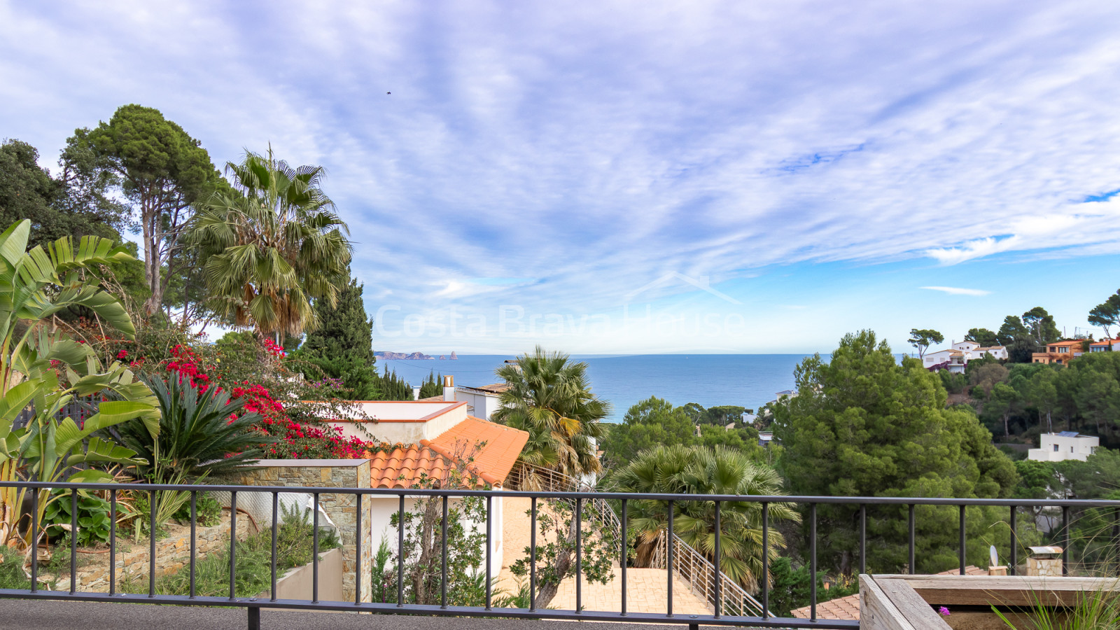 Maison neuve à Begur avec vue sur la mer et équipements haut de gamme à vendre