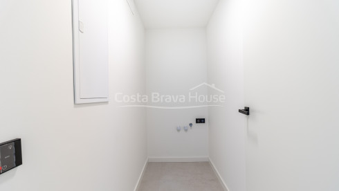 Newly built home in Begur with sea views and high-end equipment for sale