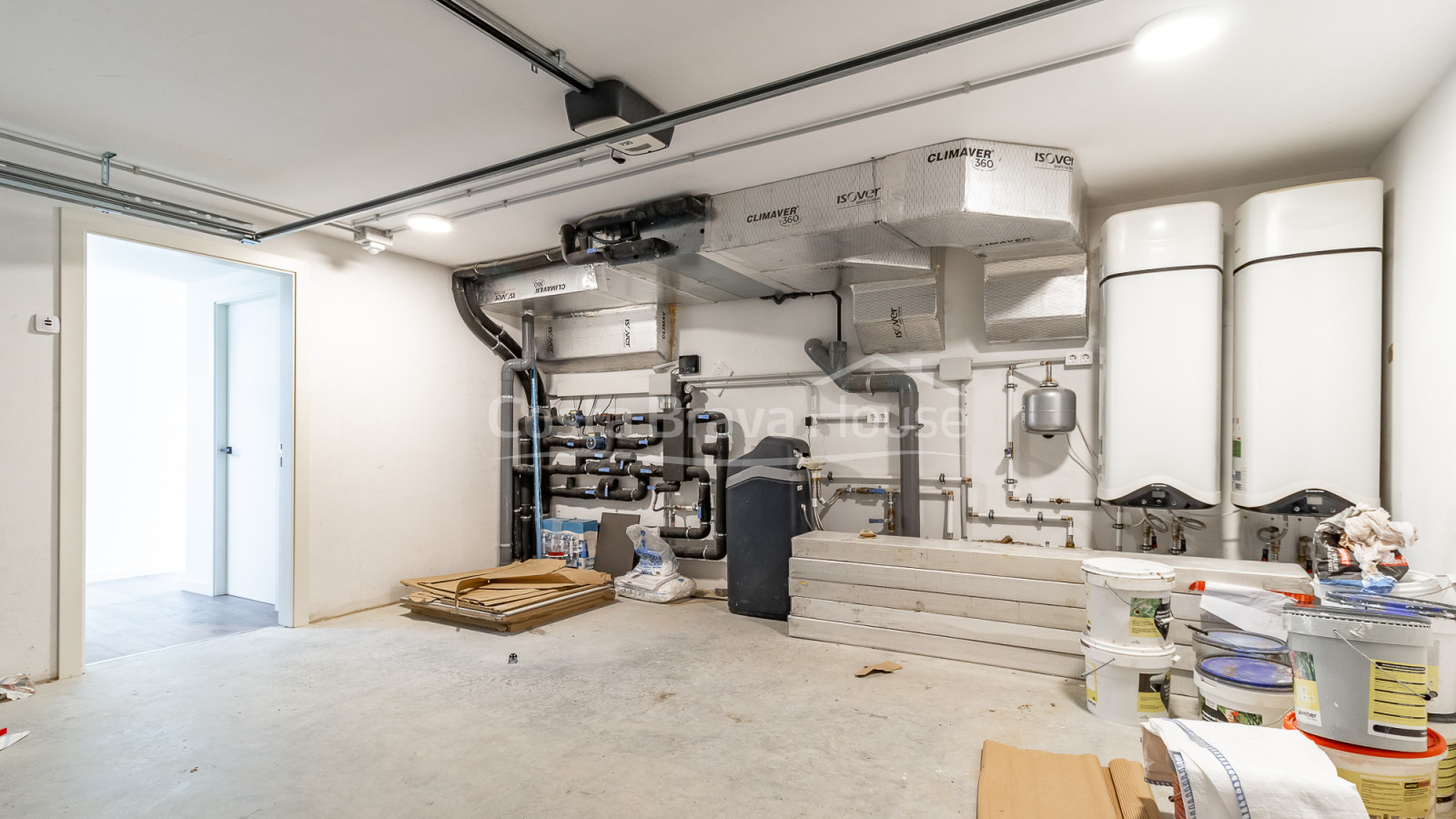 Casa de obra nueva en Begur con vistas al mar y equipamiento de alto standing en venta