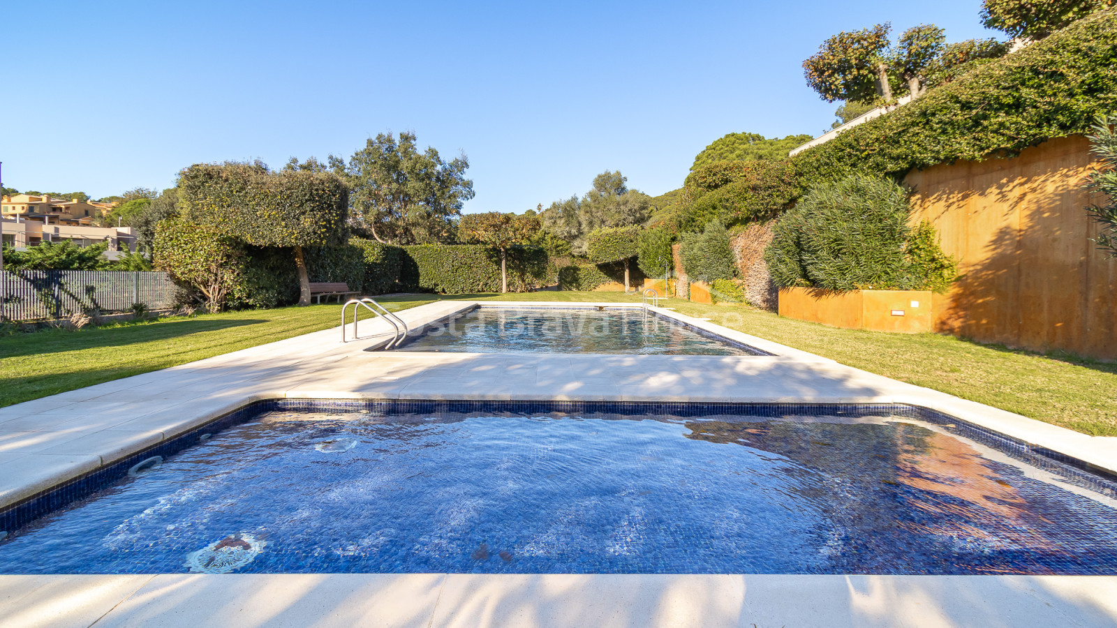 Casa con jardín privado en venta en Llafranc a 300 mtr de la playa