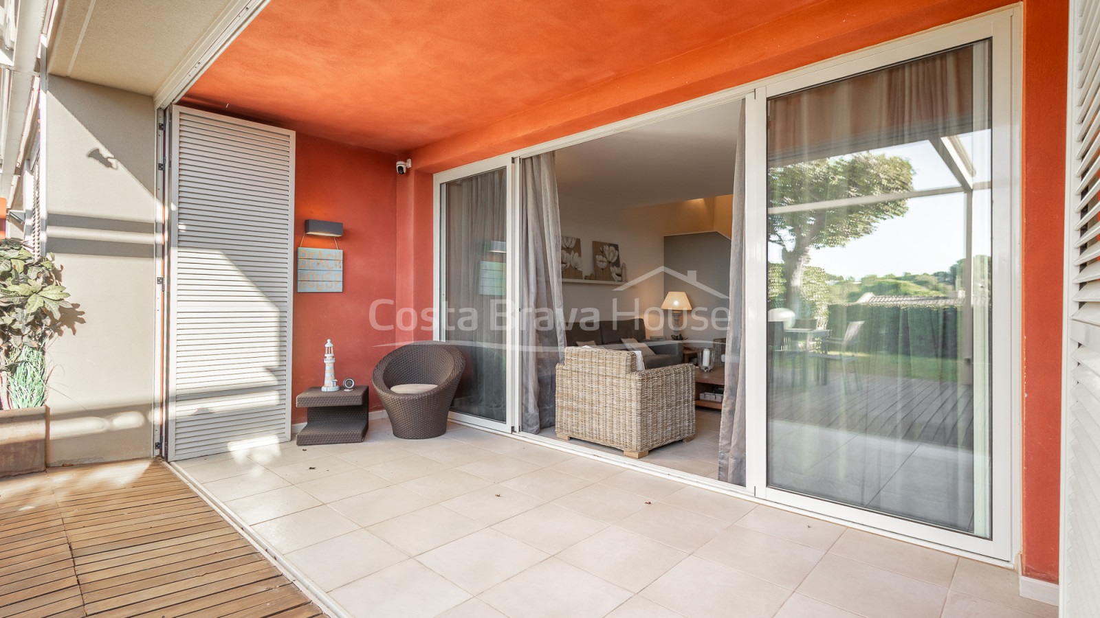 Casa con jardín privado en venta en Llafranc a 300 mtr de la playa