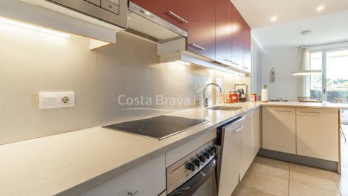 Casa con jardín privado en venta en Llafranc a 300 mtr de la playa