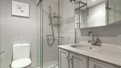 Apartament a primera línia de mar en venda a Calella de Palafrugell