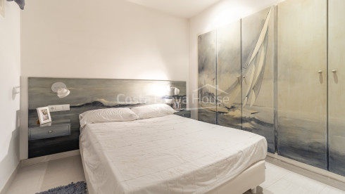 Spectaculair eerstelijns appartement aan zee met zeezicht te koop in Calella