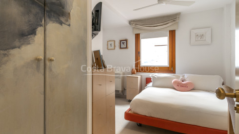 Spectacular front line sea view apartment for sale in Calella