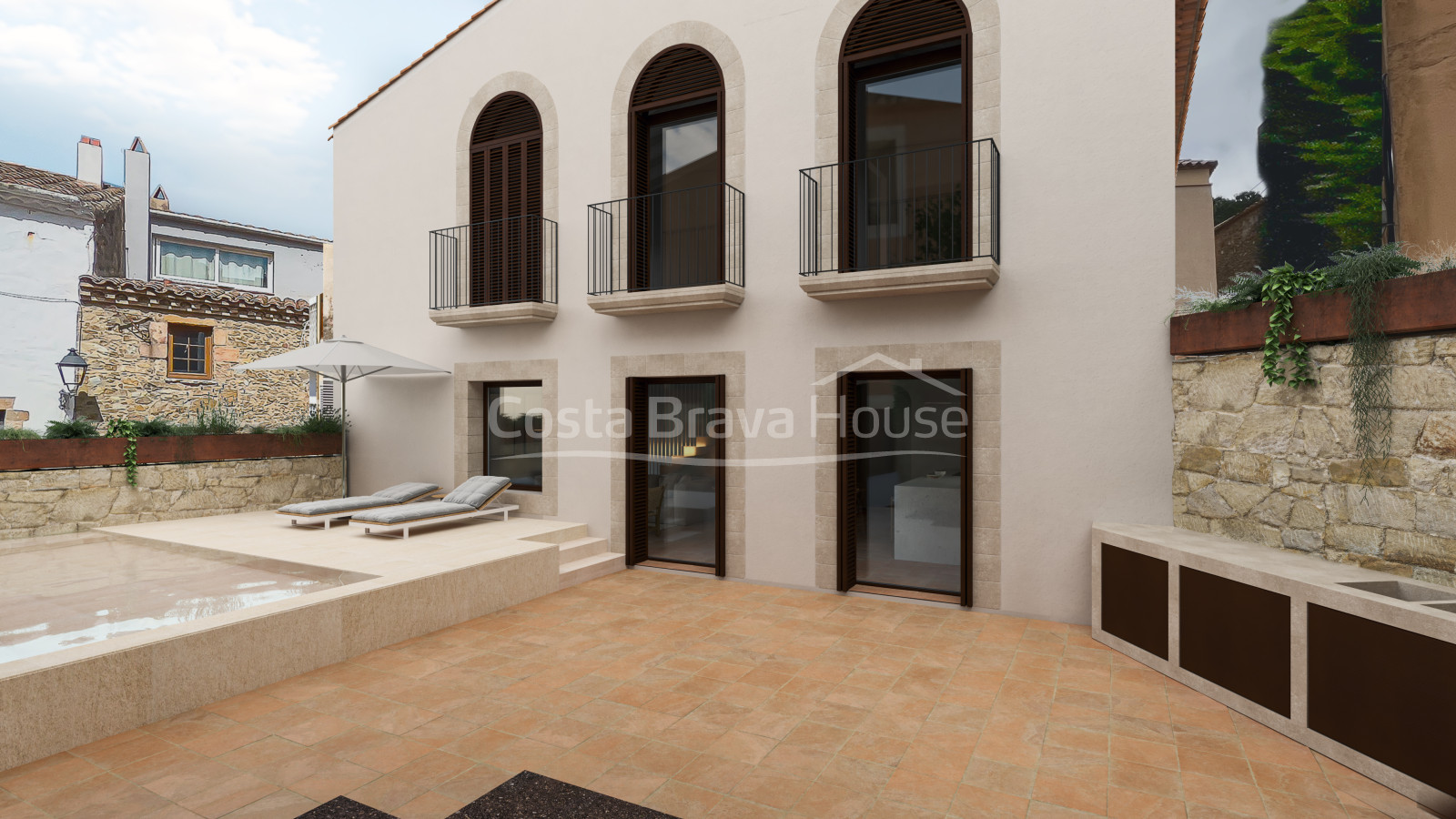 Construction neuve à vendre à Begur, logement en duplex avec jardin privé dans le centre historique