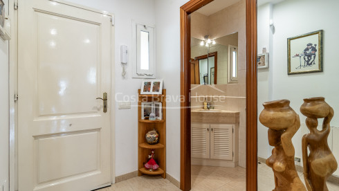 Terraced house in Palafrugell with private garden, outdoor terraces, loft with solarium and double garage