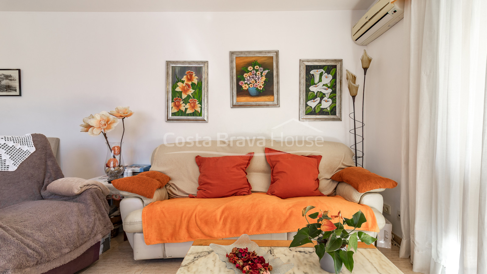 Rijtjeshuis in Palafrugell met privétuin, buitenterrassen, zolder met solarium en dubbele garage