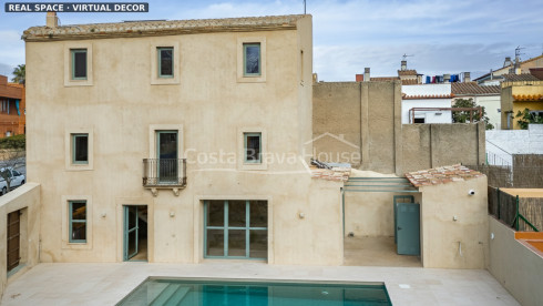 Casa de poble a Palafrugell amb piscina i jardí