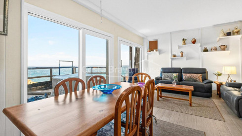 Appartement aan zee met privéterras in het complex Cap Sa Sal