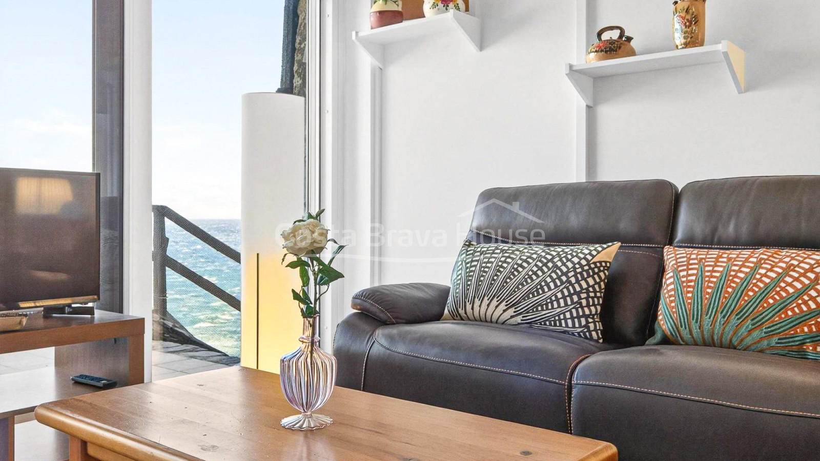 Appartement en première ligne de mer avec terrasse privée dans le complexe Cap Sa Sal