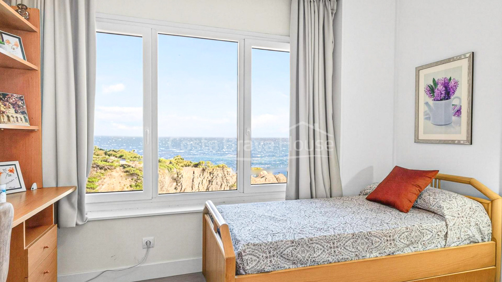 Appartement aan zee met privéterras in het complex Cap Sa Sal