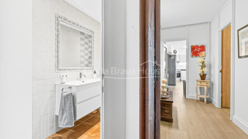 Appartement aan zee met privéterras in het complex Cap Sa Sal