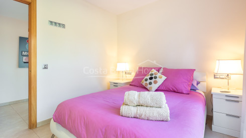 Casa en venta en Begur con piscina privada, jardín y amplias terrazas soleadas