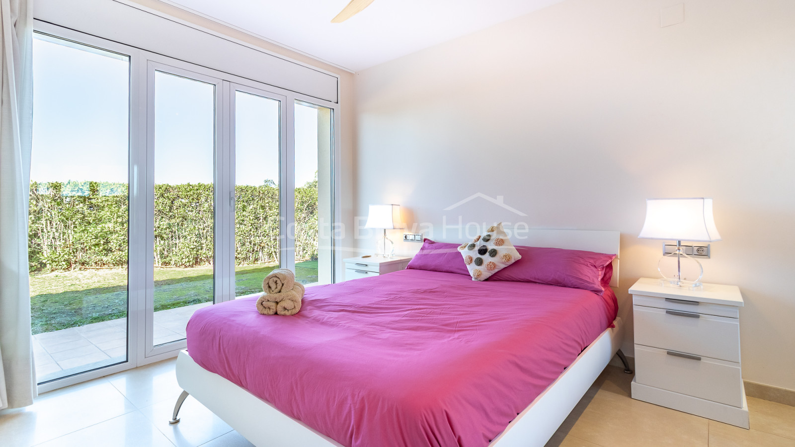 Huis te koop in Begur met privézwembad, tuin en grote zonnige terrassen