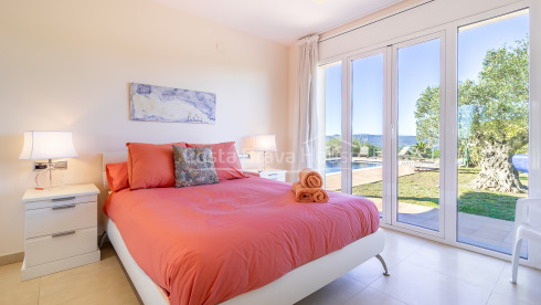 Huis te koop in Begur met privézwembad, tuin en grote zonnige terrassen