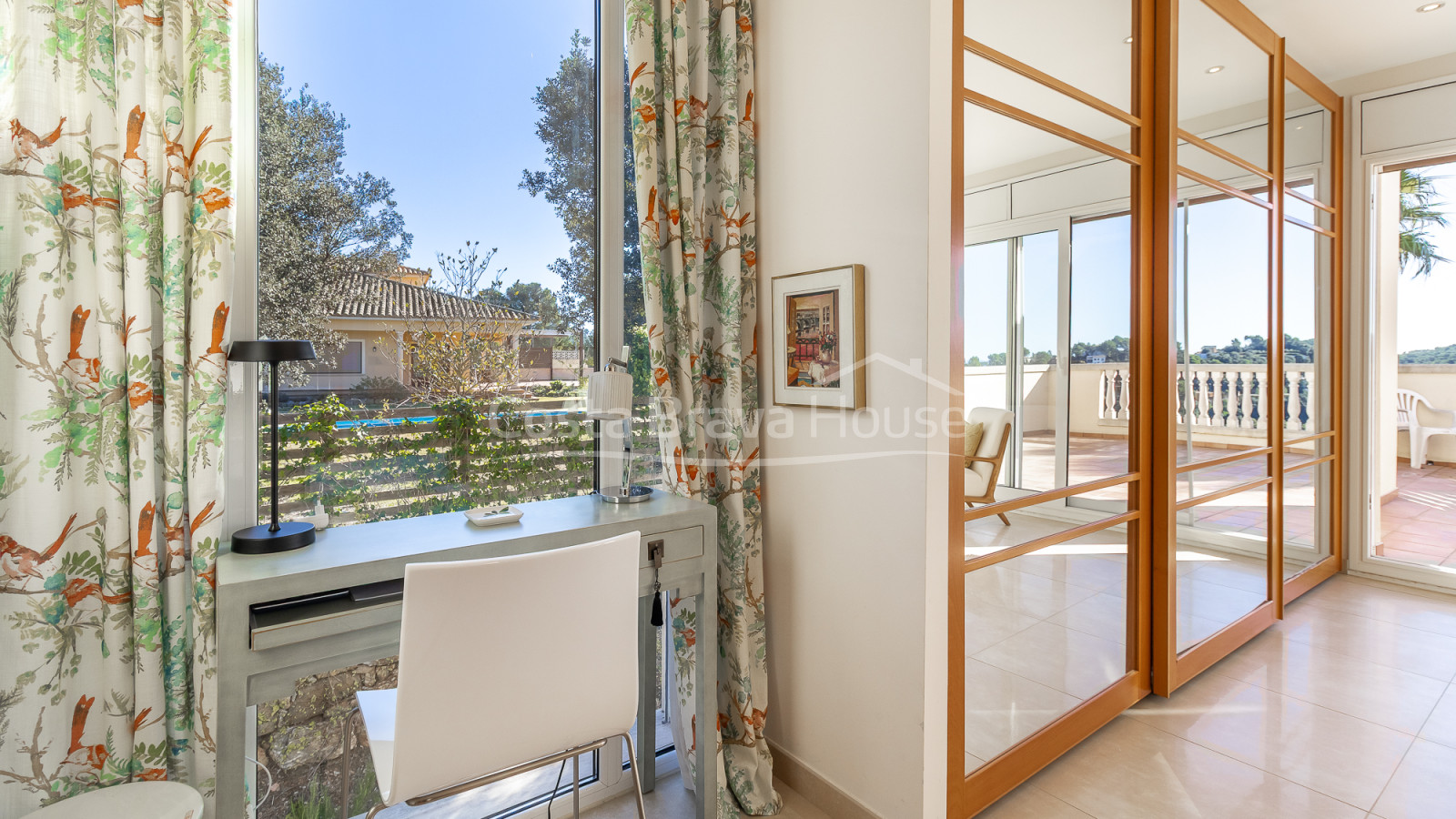 House for sale in Begur with private pool, garden and large sunny terraces