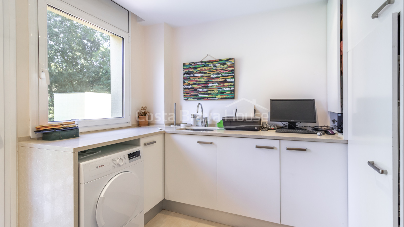 Maison à vendre à Begur avec piscine privée, jardin et grandes terrasses ensoleillées