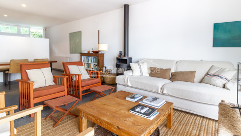 Casa en venta en Sa Tuna, Begur, primera línea de mar con terraza y garaje