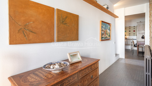 Maison à vendre à Sa Tuna, Begur, 1re ligne de mer avec terrasse et garage