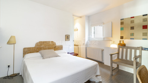 Casa en venta en Sa Tuna, Begur, primera línea de mar con terraza y garaje