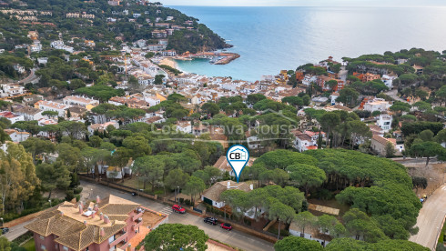 Casa a Llafranc amb gran parcel·la i jardí privat a prop de la platja