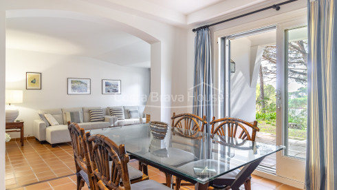 Mediterranean house in Llafranc with large plot and private garden near the beach