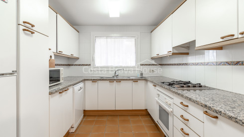 Casa a Llafranc amb gran parcel·la i jardí privat a prop de la platja