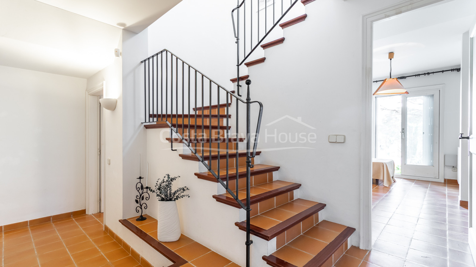 Villa à Llafranc avec grand terrain et jardin privé proche plage