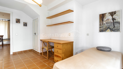 Mediterranean house in Llafranc with large plot and private garden near the beach