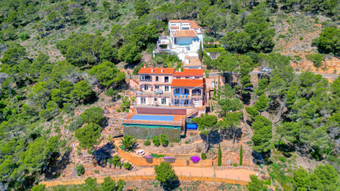 Villa with pool and terraces overlooking the sea in Sa Tuna cove, Begur