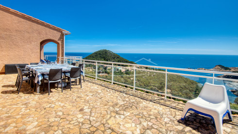 Villa with pool and terraces overlooking the sea in Sa Tuna cove, Begur