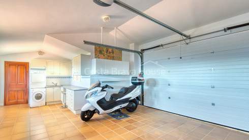 Villa with pool and terraces overlooking the sea in Sa Tuna cove, Begur