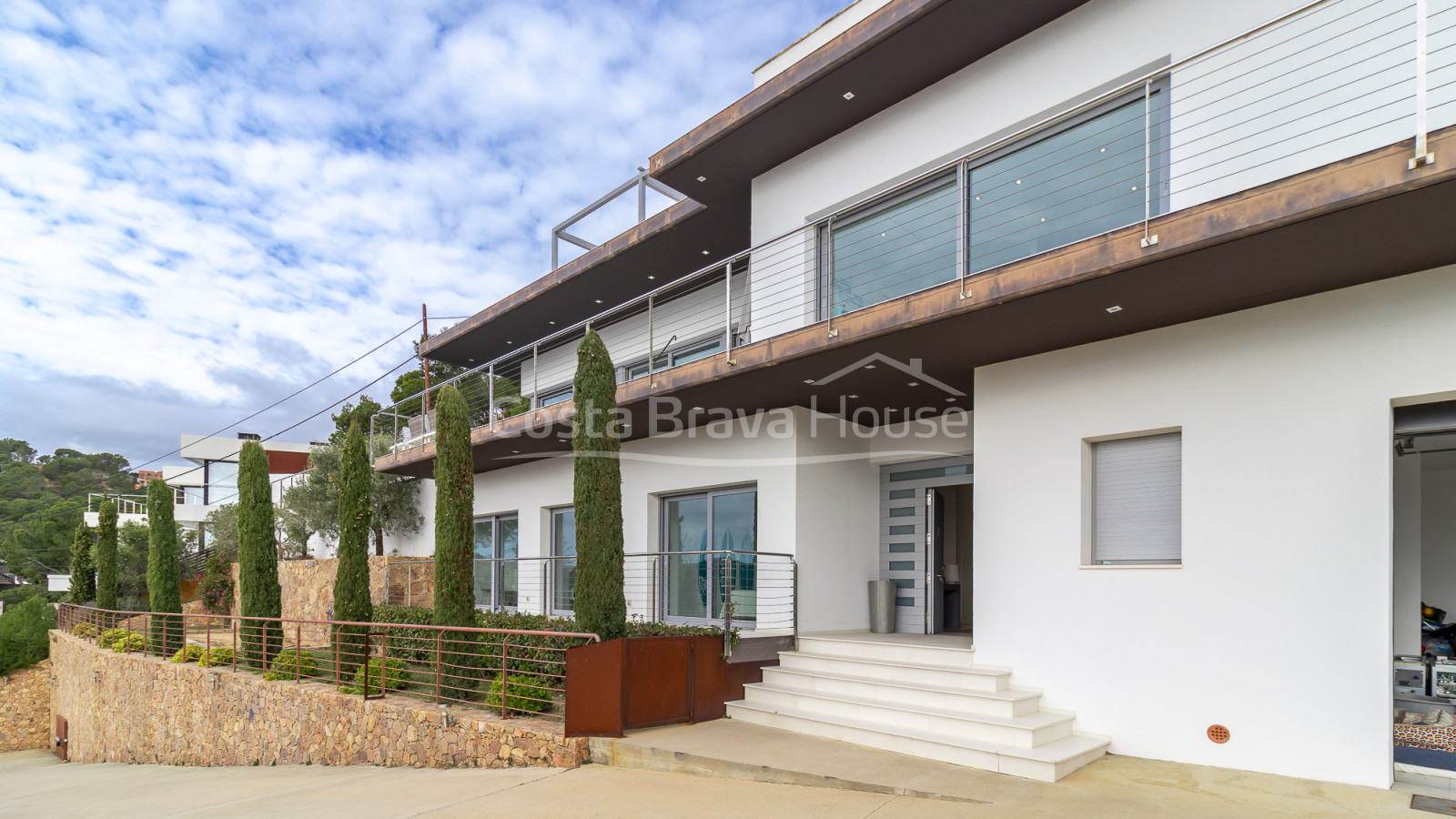 Casa de lujo con vistas al mar y piscina a 5 minutos de la playa de Tamariu