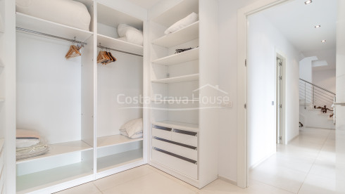 Luxury house with sea views and pool 5 minutes from Tamariu beach